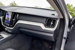 2025 XC60 Thumbnail 17