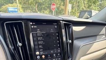 2025 Volvo XC60 B5 Plus Dark Theme