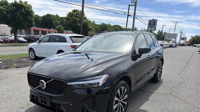 2025 Volvo XC60 B5 Plus Dark Theme