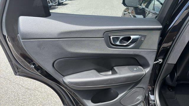 2025 Volvo XC60 B5 Plus Dark Theme