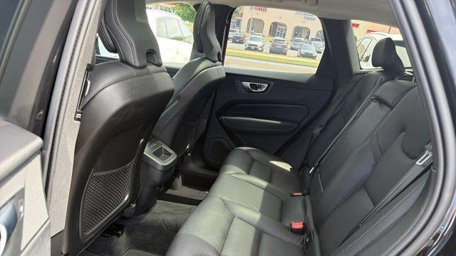 2025 Volvo XC60 B5 Plus Dark Theme