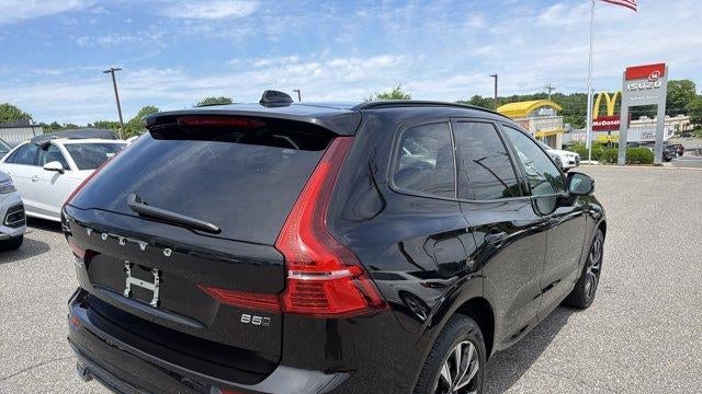 2025 Volvo XC60 B5 Plus Dark Theme