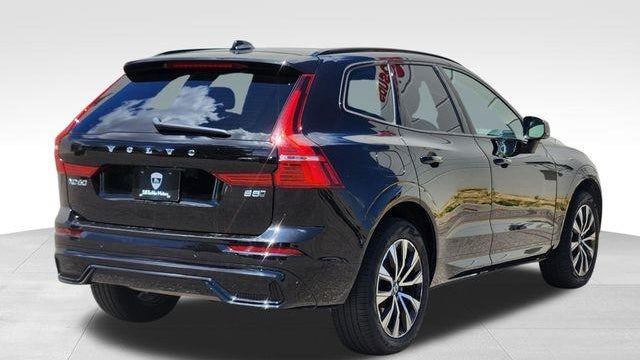 2025 Volvo XC60 B5 Plus Dark Theme