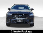 2025 XC60 Thumbnail 3