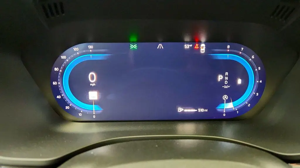 2025 Volvo XC60 B5 Plus Dark Theme