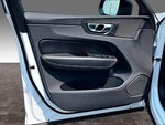 2025 XC60 Thumbnail 12