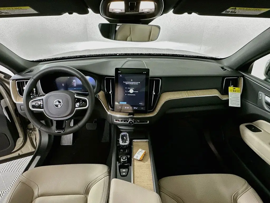 2026 Volvo XC60 - $50,146