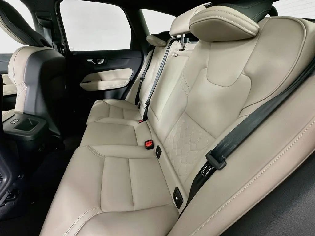 2026 Volvo XC60 - $50,146
