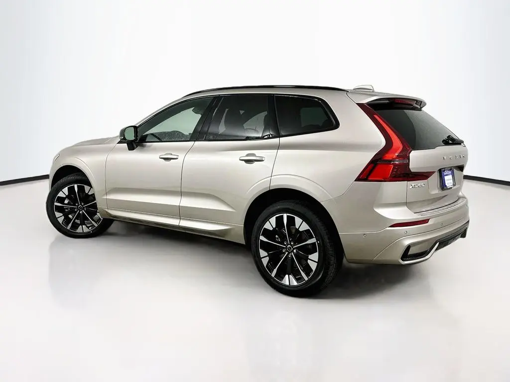 2026 Volvo XC60 - $50,146