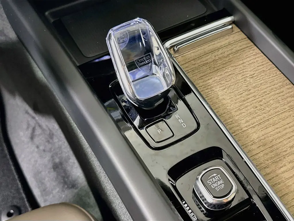 2026 Volvo XC60 - $50,146