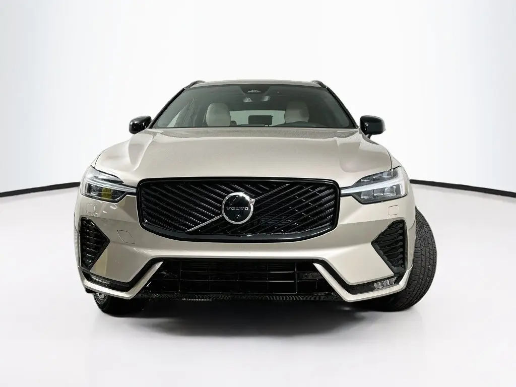 2026 Volvo XC60 - $47,133
