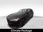 2026 XC60 Thumbnail 3