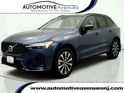 2025 Volvo XC60 AWD B5 Core Dark Theme 4DR SUV