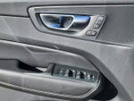 2025 XC60 Thumbnail 6