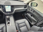 2025 XC60 Thumbnail 14