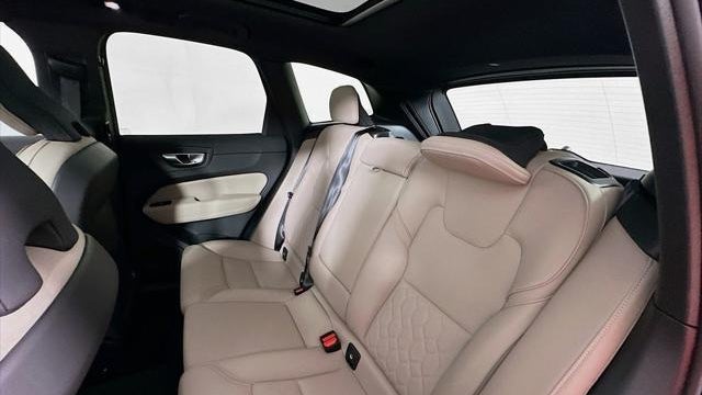 2026 Volvo XC60 B5 Core