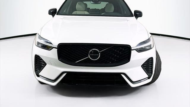 2026 Volvo XC60 B5 Core