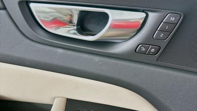 2026 Volvo XC60 B5 Core