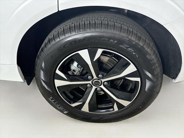2026 Volvo XC60 - $46,279