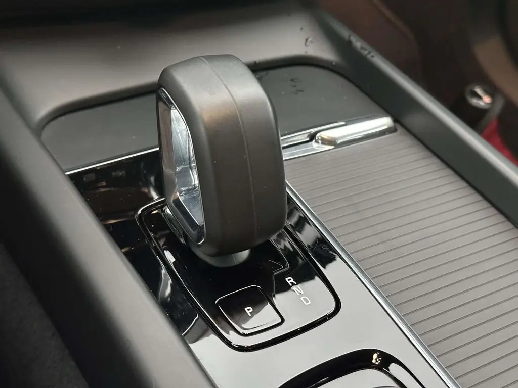 2025 Volvo XC60 - $38,300