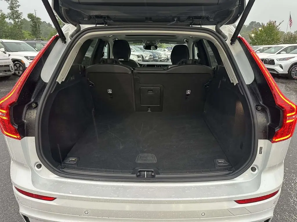 2025 Volvo XC60 - $38,300