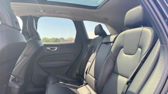 2025 Volvo XC60 B5 Core Dark Theme