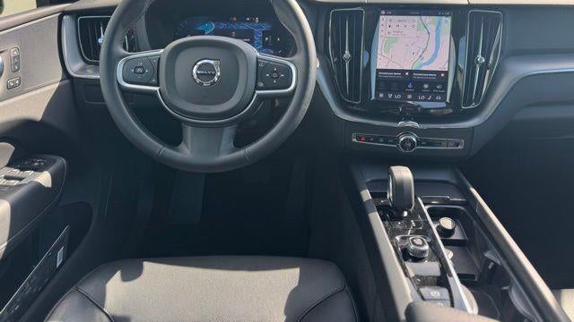 2025 Volvo XC60 B5 Core Dark Theme