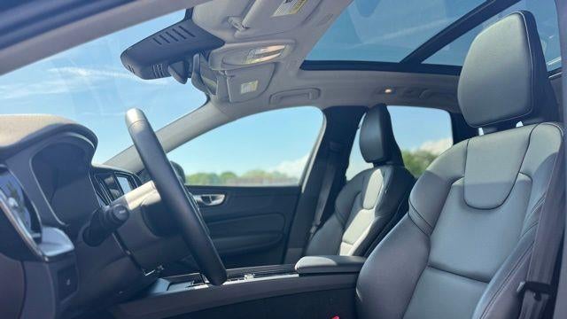 2025 Volvo XC60 B5 Core Dark Theme