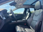 2025 XC60 Thumbnail 14