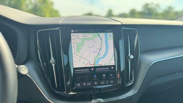 2025 Volvo XC60 B5 Core Dark Theme
