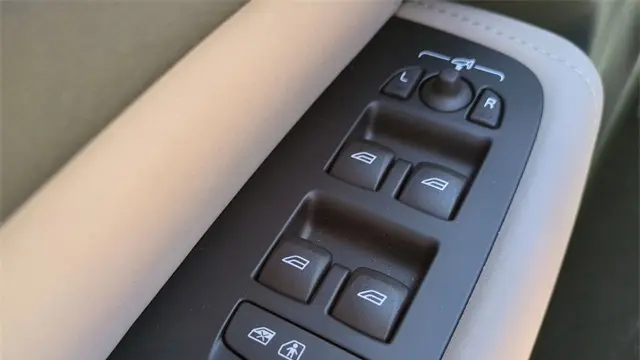 2026 Volvo XC60 B5 Core