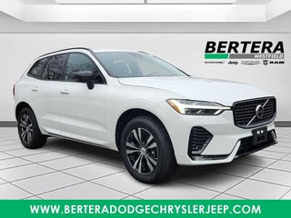 2025 Volvo XC60 with Crystal White Metallic Exterior