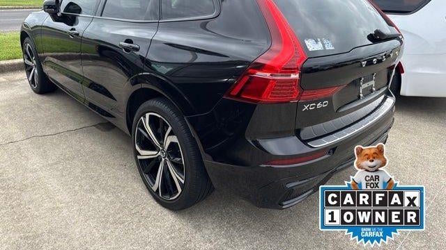 2025 Volvo XC60 B5 Ultra Dark Theme