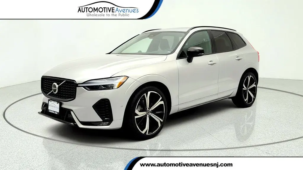 Preowned 2025 Volvo XC60 B5 Ultra Dark Theme for Sale