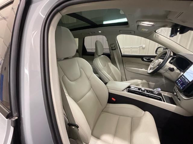 2026 Volvo XC60 - $43,465