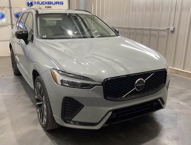 2026 Volvo XC60 - $43,465