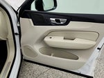 2025 XC60 Thumbnail 26