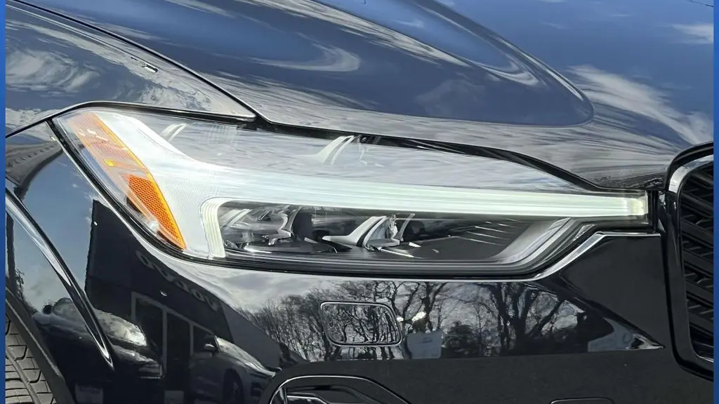 2026 Volvo XC60 B5 Ultra
