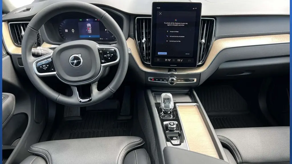2026 Volvo XC60 B5 Ultra