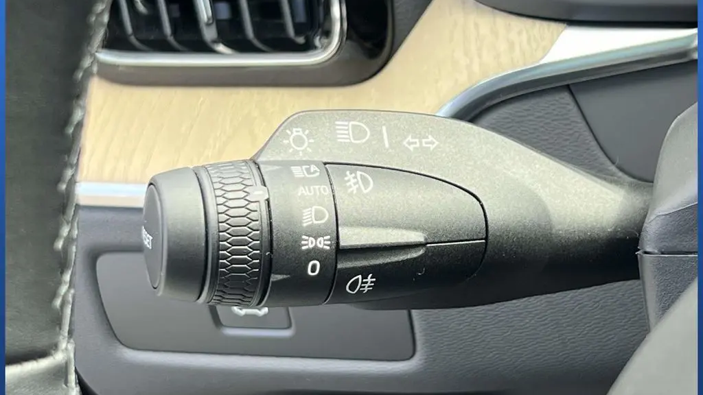 2026 Volvo XC60 B5 Ultra