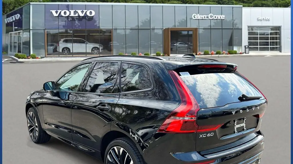 2026 Volvo XC60 B5 Ultra