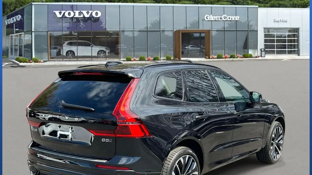 2026 Volvo XC60 B5 Ultra