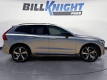 2025 XC60 Thumbnail 3