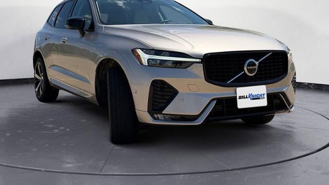 2025 Volvo XC60 B5 Ultra Dark Theme
