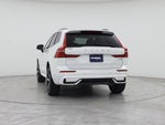 2025 XC60 Thumbnail 4