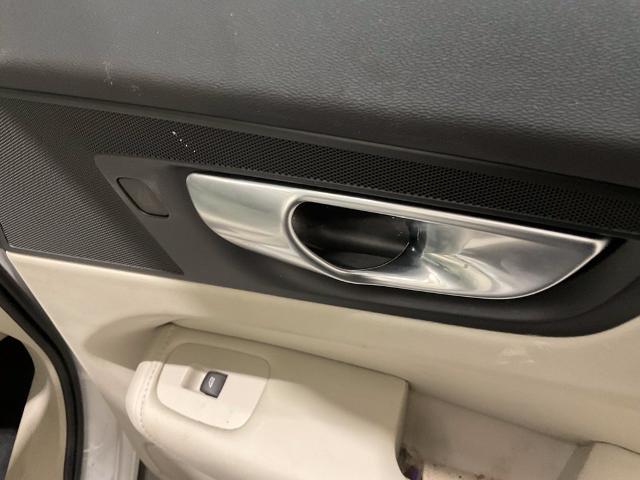 2026 Volvo XC60 - $45,130