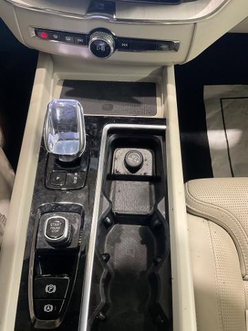 2026 Volvo XC60 - $45,130