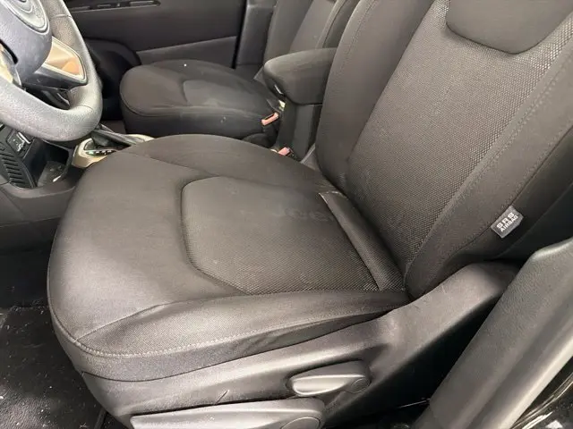 2016 Jeep Renegade - $10,000