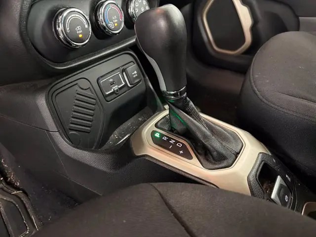 2016 Jeep Renegade - $10,000