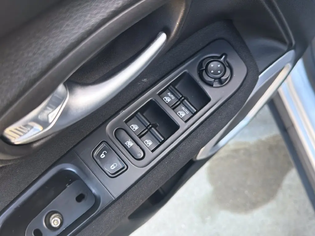 2018 Jeep Renegade - $10,800